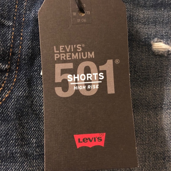 Levi’s 501 High Waisted Denim Shorts - Picture 5 of 6